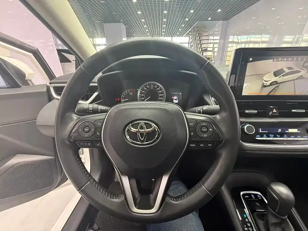 Toyota Corolla — фото 10