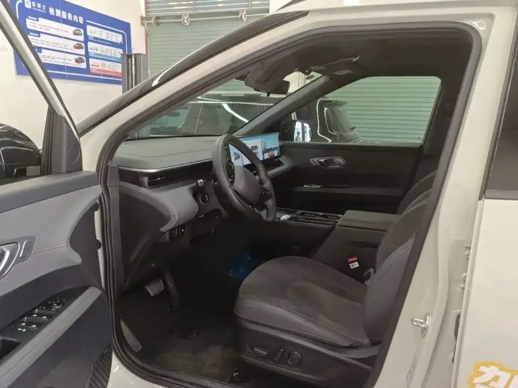 Hyundai EO 2025 из CN, фото 3