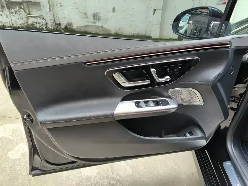 Mercedes-Benz EQE 2023 из CN, фото 3
