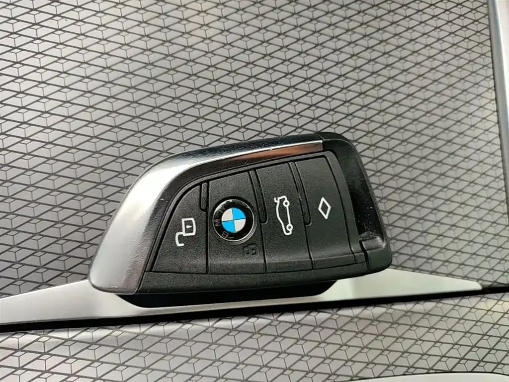BMW i3 — фото 8