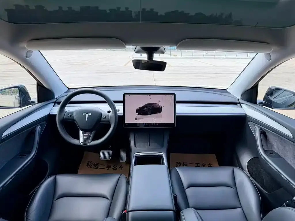 Tesla Model Y — фото 5