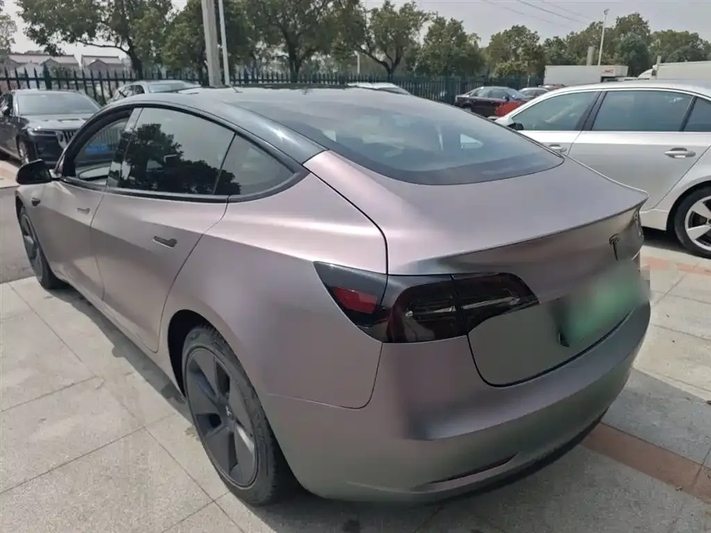 Tesla Model 3 — фото 8