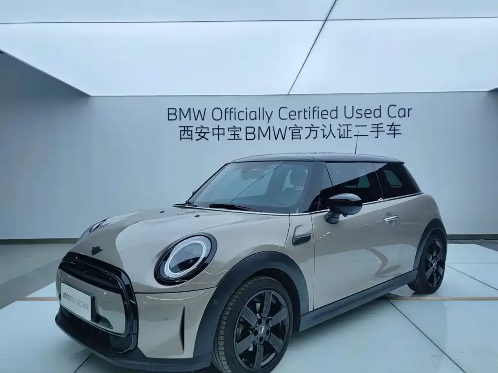 MINI Cooper (3-door) — фото 1
