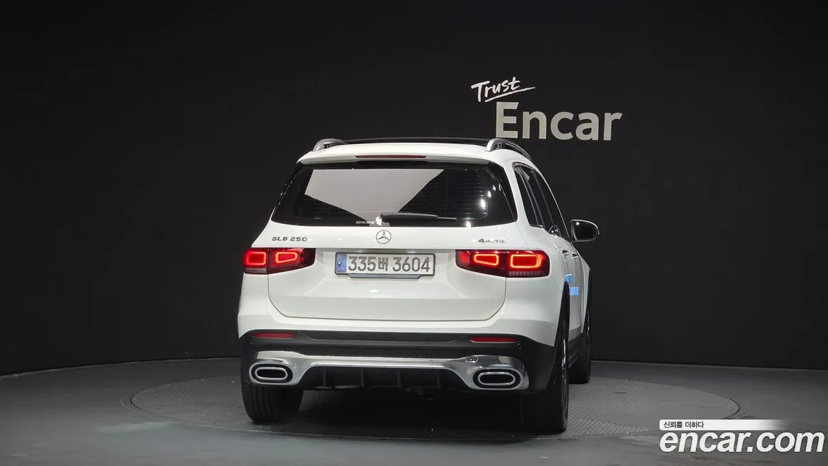 Mercedes-Benz GLB-Class — фото 4