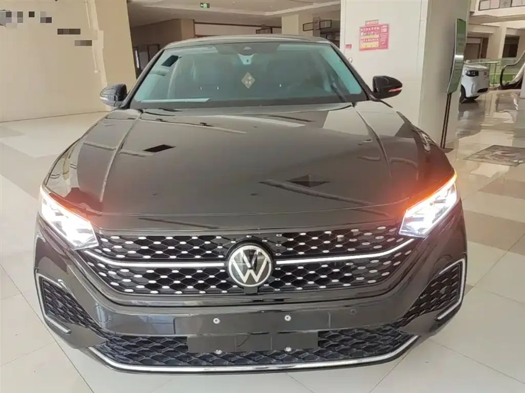 Volkswagen Passat — фото 7