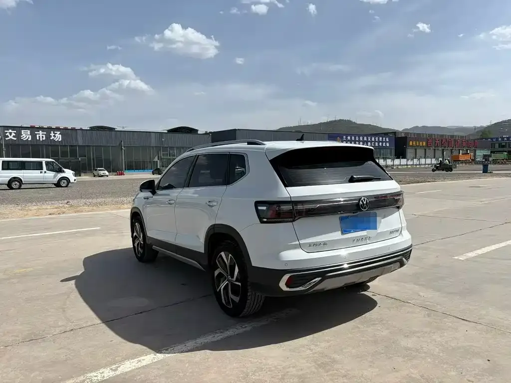 Volkswagen Tharu — фото 3