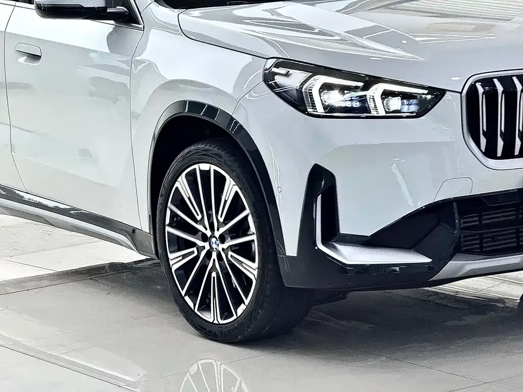 BMW X1 — фото 6