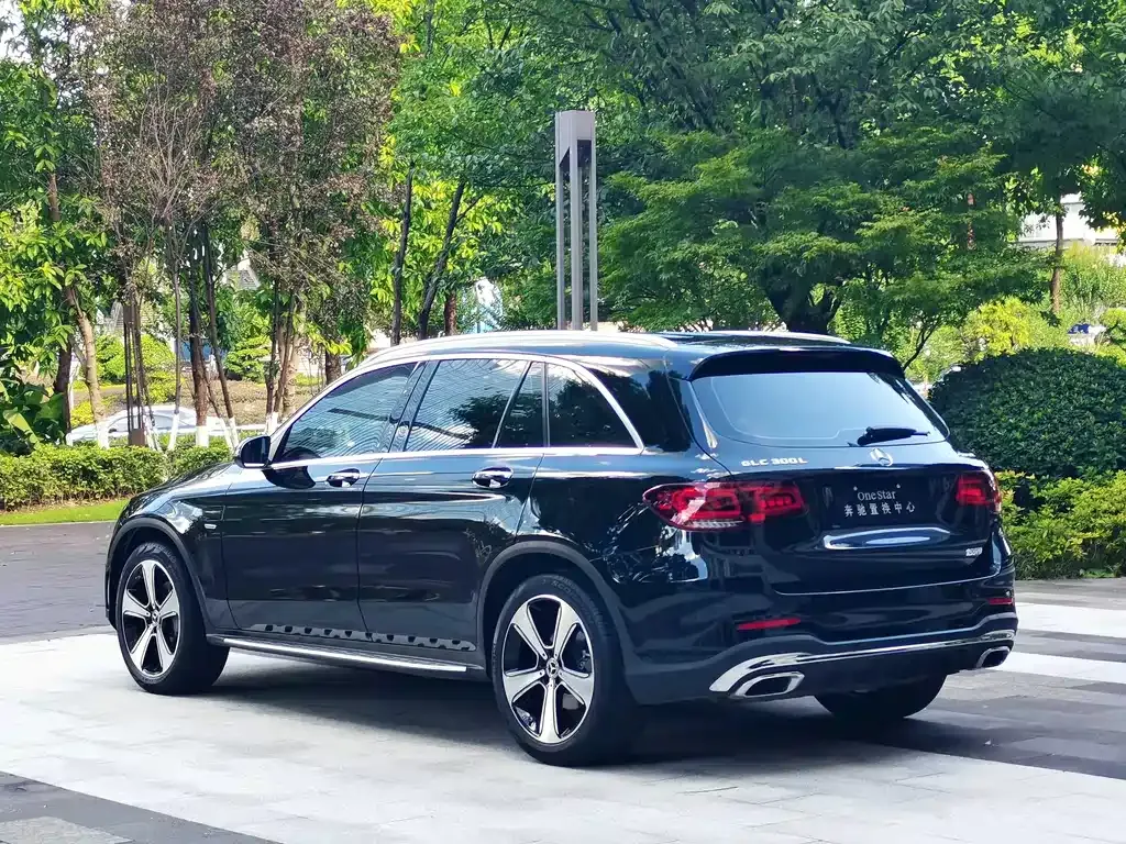 Mercedes-Benz GLC — фото 8