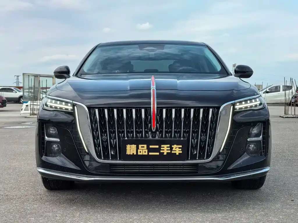 Hongqi H5 — фото 1