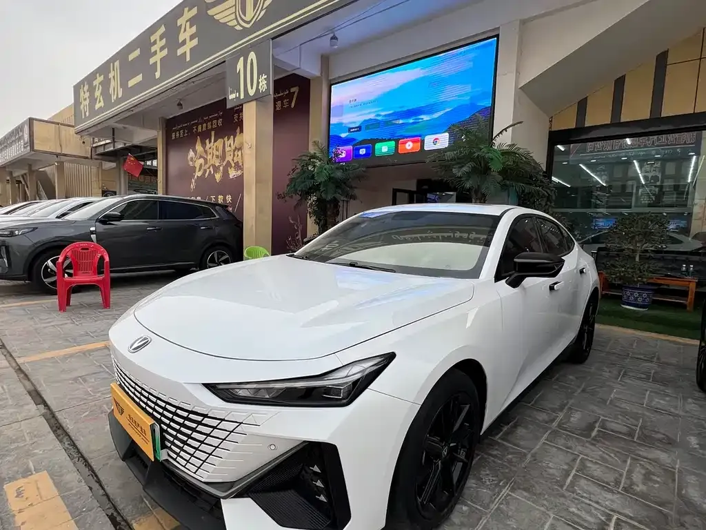 Changan UNI-V iDD