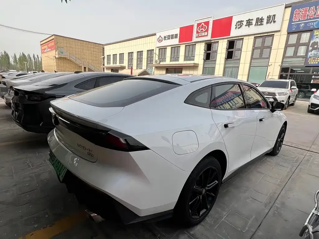 Changan UNI-V iDD 2023 из CN, фото 4
