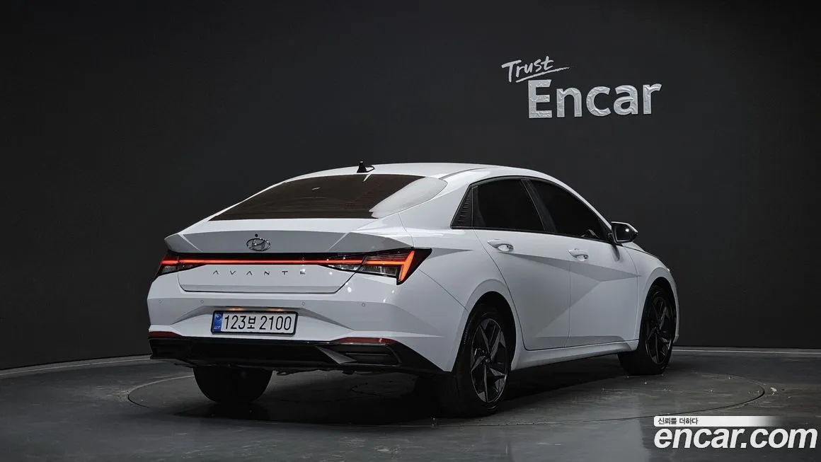 Hyundai AVANTE 2022 из KR, фото 3