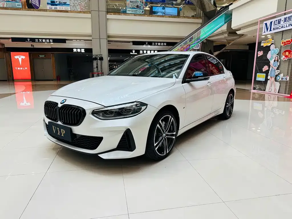 BMW 1 Series — фото 1