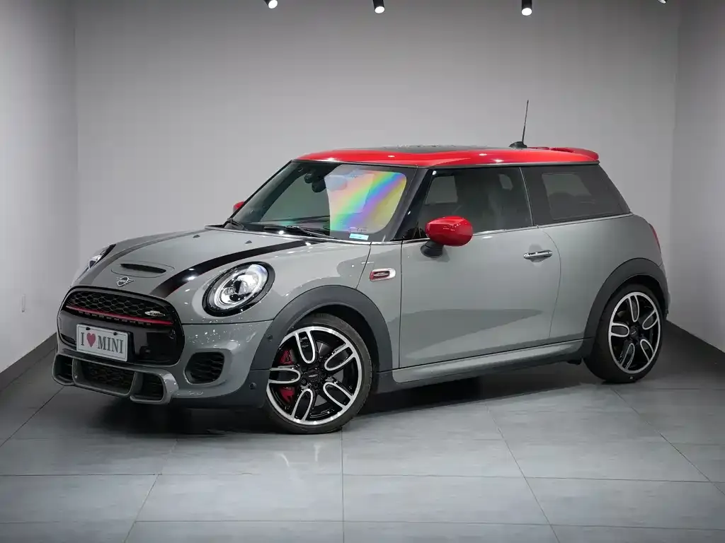 MINI JCW (John Cooper Works) — фото 1