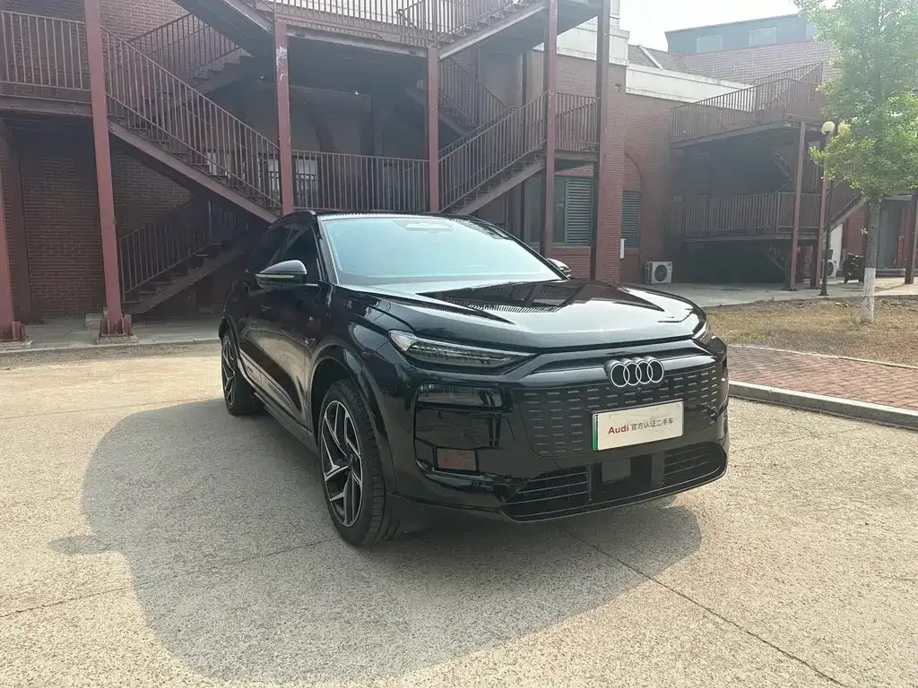 Audi Q6L e-tron — фото 8