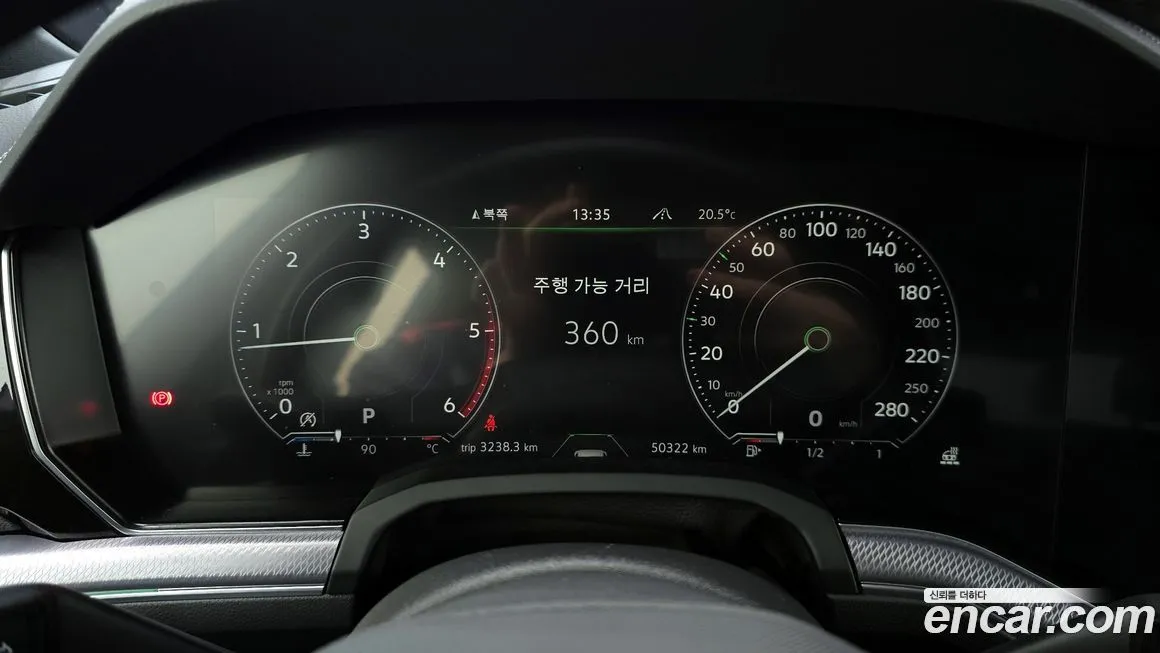 Volkswagen Touareg 2023 из KR, фото 2
