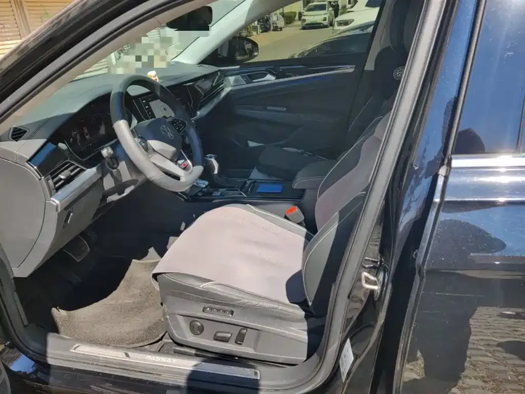 Volkswagen Passat — фото 6