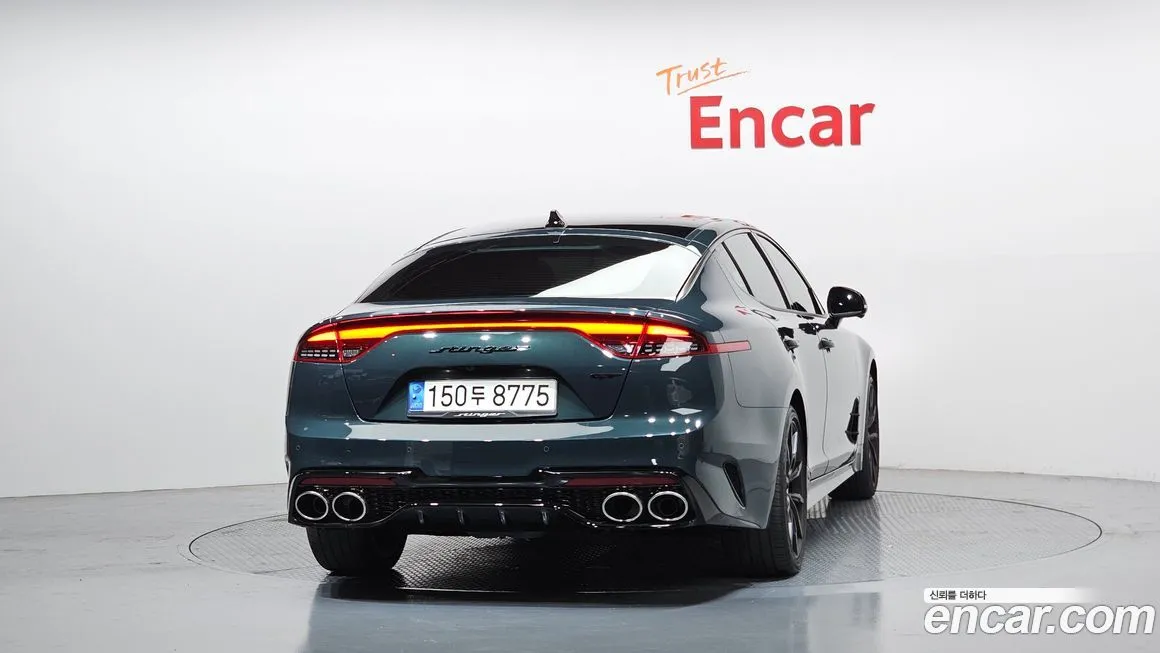 Kia Stinger 2023 из KR, фото 2