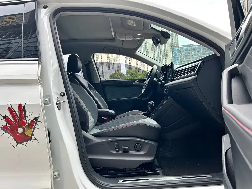 Volkswagen Tiguan X 2024 из CN, фото 8