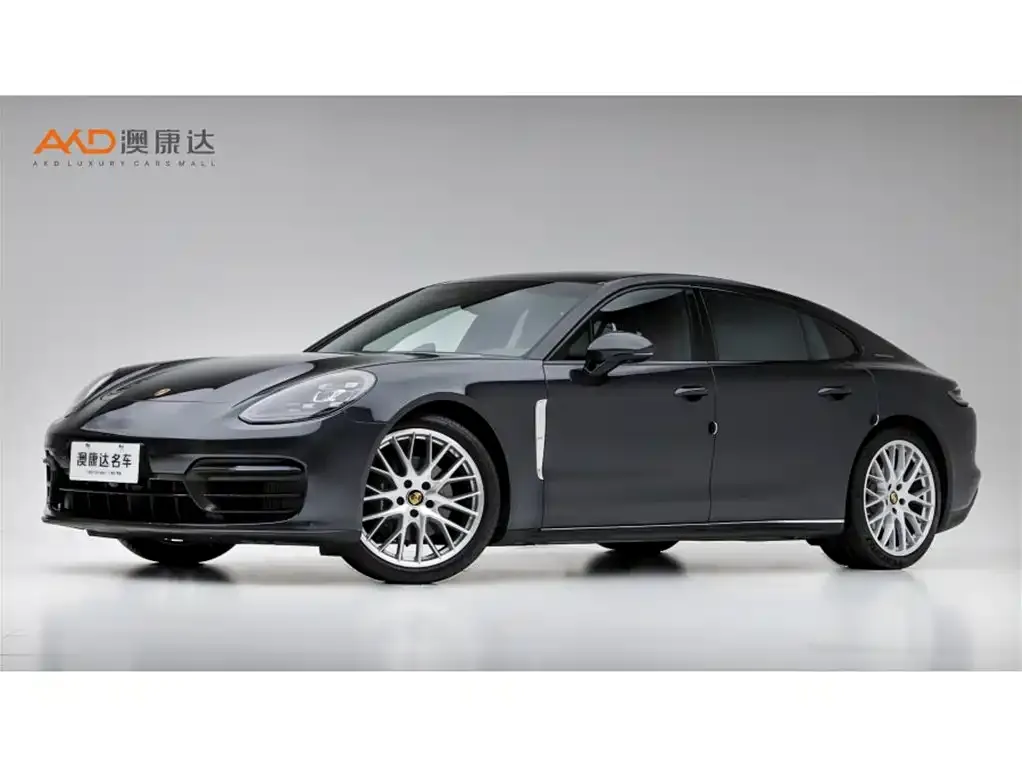 Porsche Panamera — фото 1