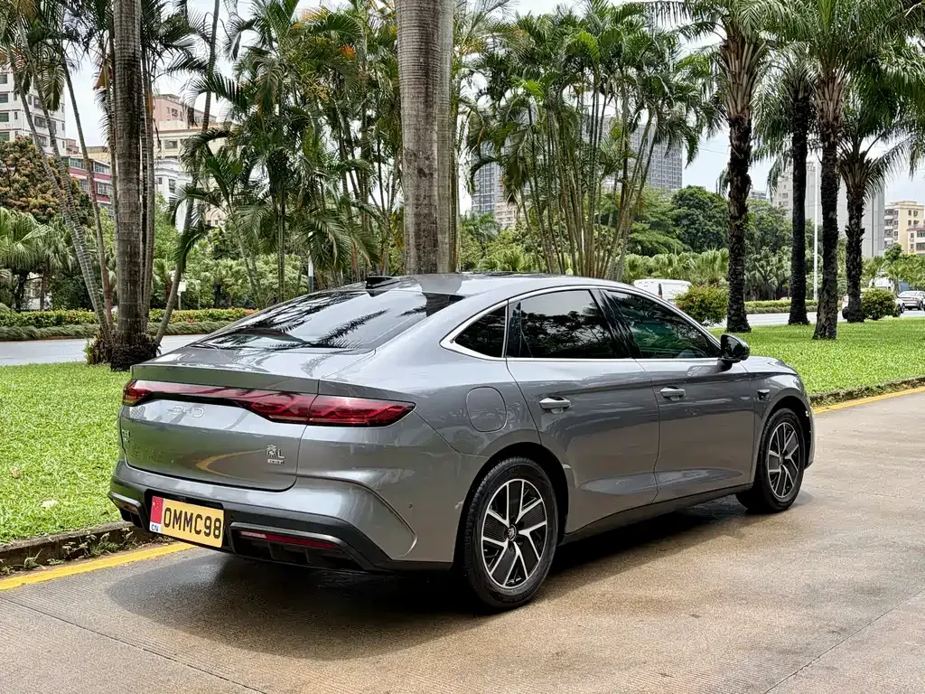 BYD Qin L — фото 10