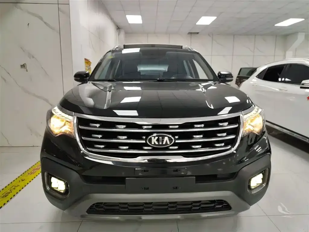 Kia Sportage — фото 8