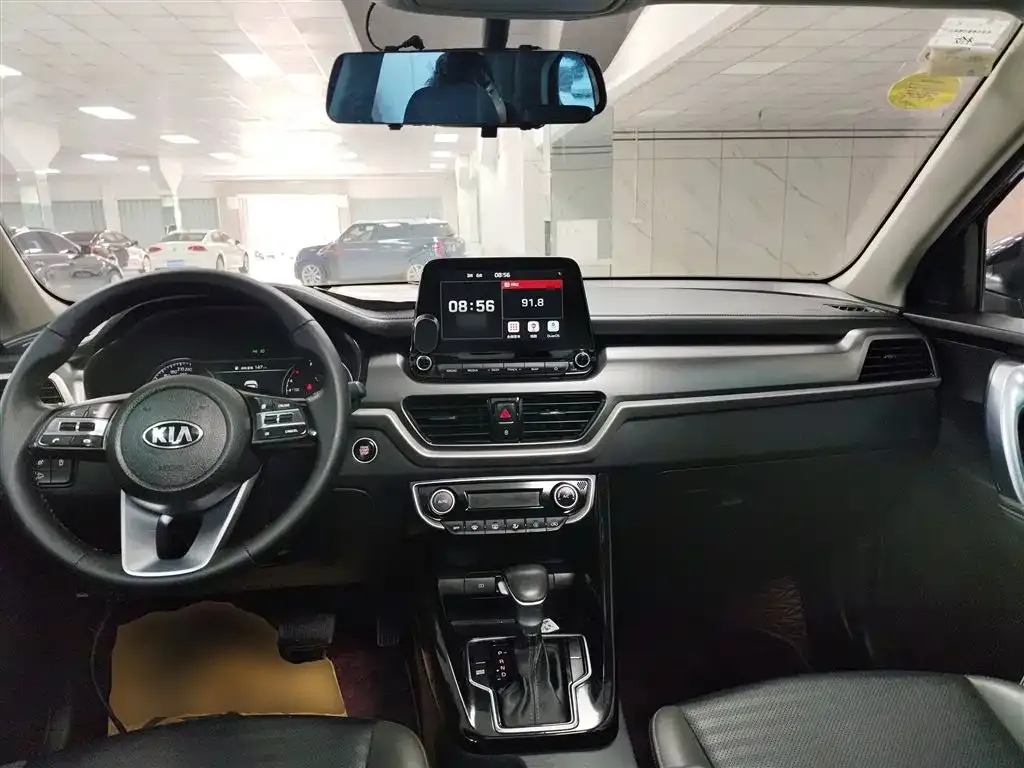 Kia Sportage — фото 9