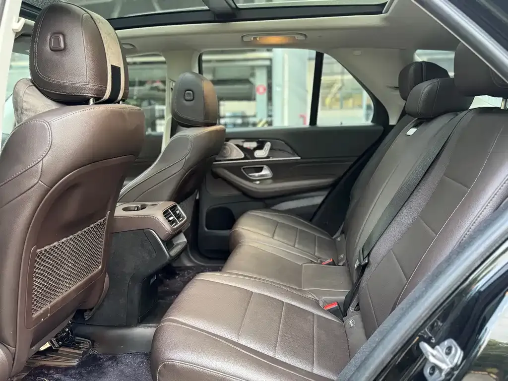 Mercedes-Benz GLE — фото 10