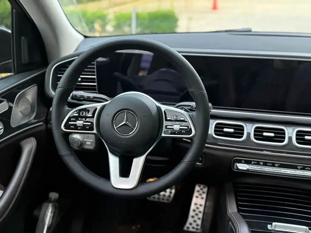 Mercedes-Benz GLE — фото 5