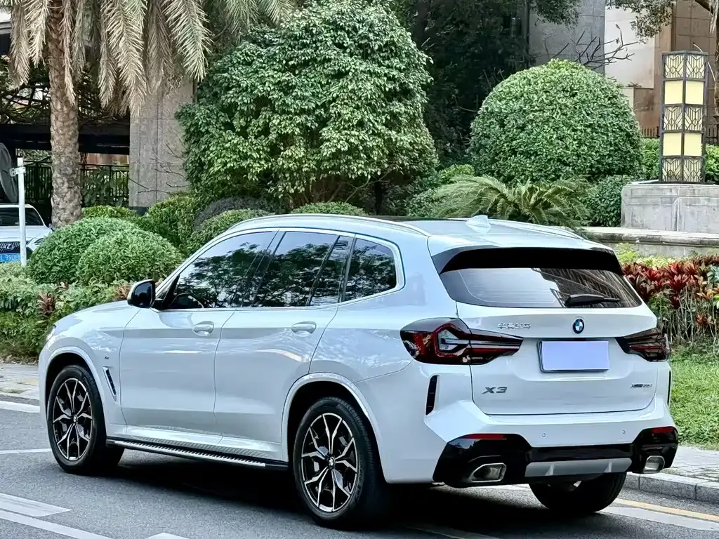 BMW X3 — фото 7