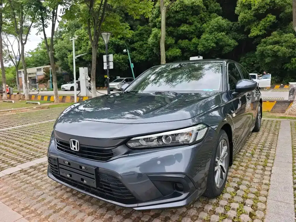 Honda Civic — фото 1