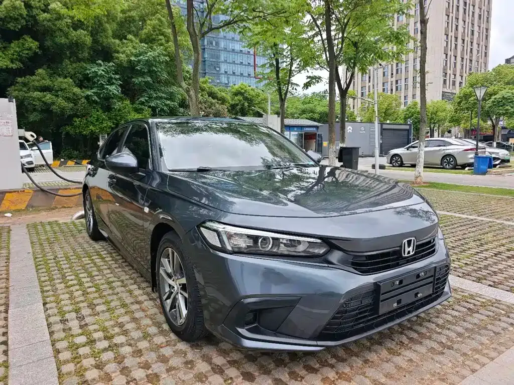 Honda Civic — фото 10