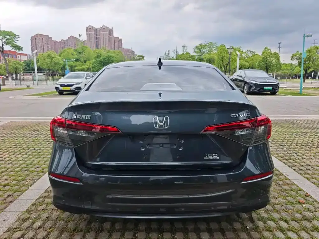 Honda Civic — фото 2