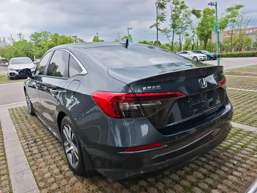 Honda Civic — фото 7