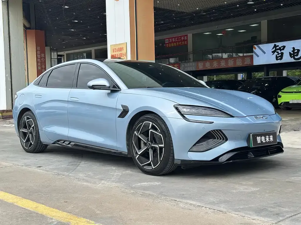 BYD Seal — фото 4