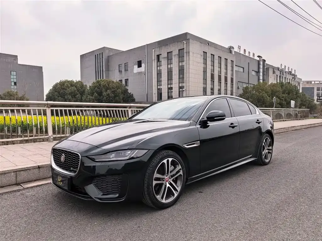 Jaguar XEL — фото 1
