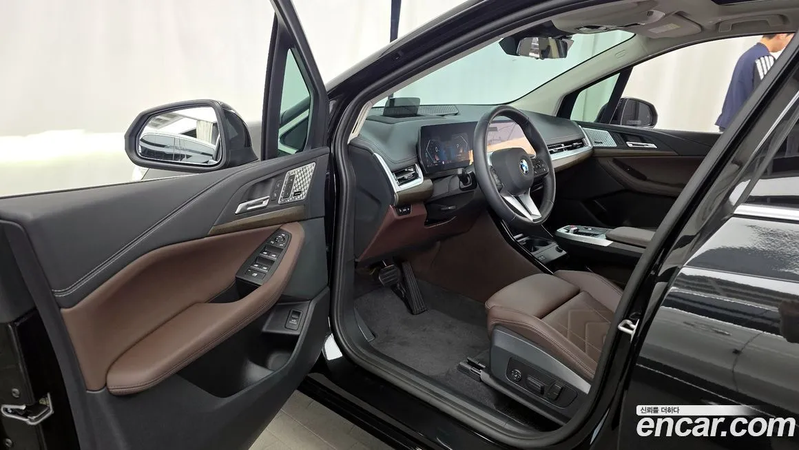 BMW 2-Series 2025 из KR, фото 8