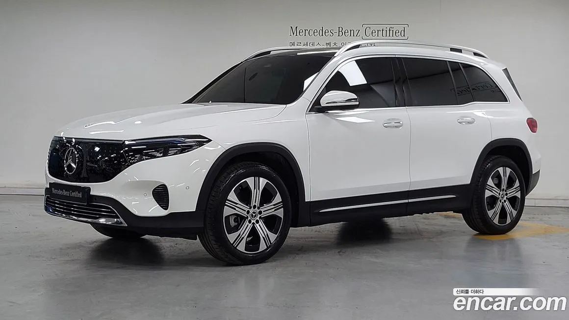 Mercedes-Benz EQB EQB300 4MATIC 1