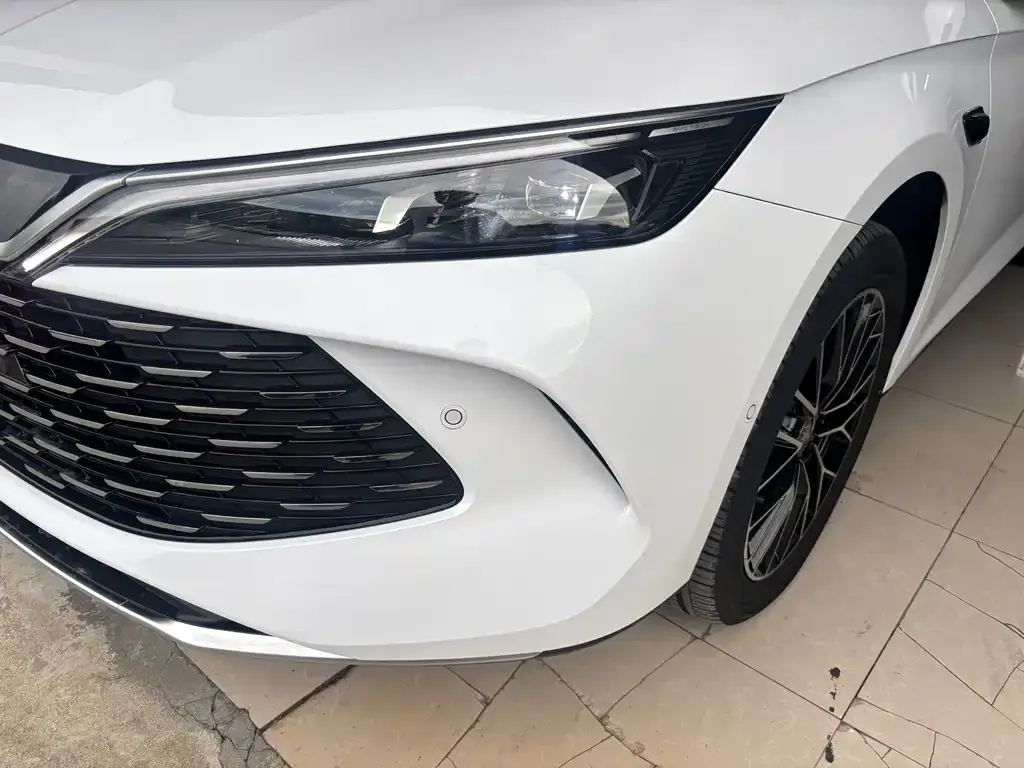 BYD Qin L — фото 10