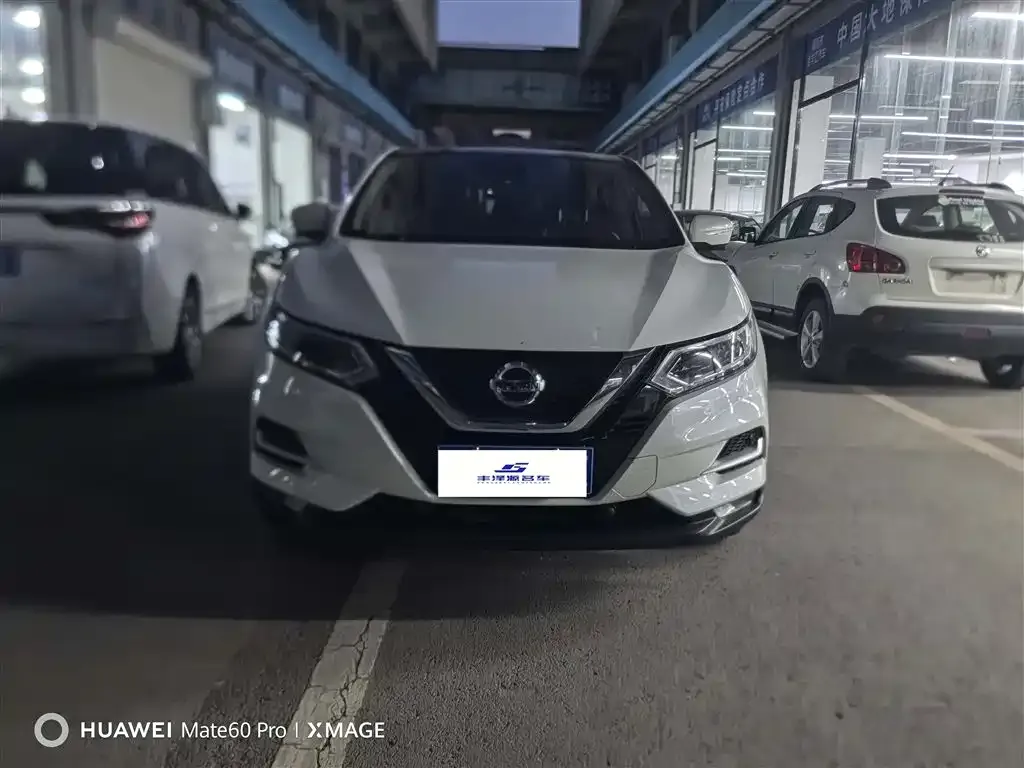 Nissan Qashqai — фото 5