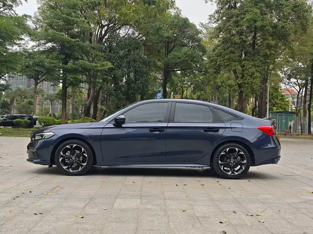 Honda Civic — фото 8