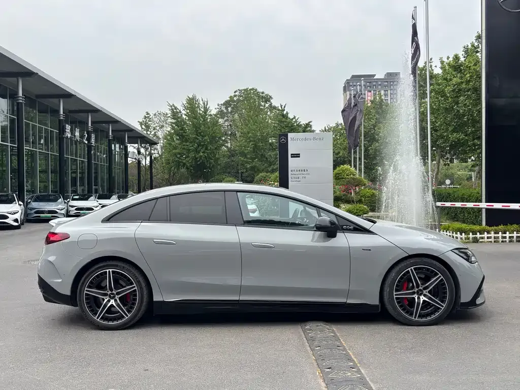 Mercedes-Benz EQE AMG 2023 из CN, фото 3