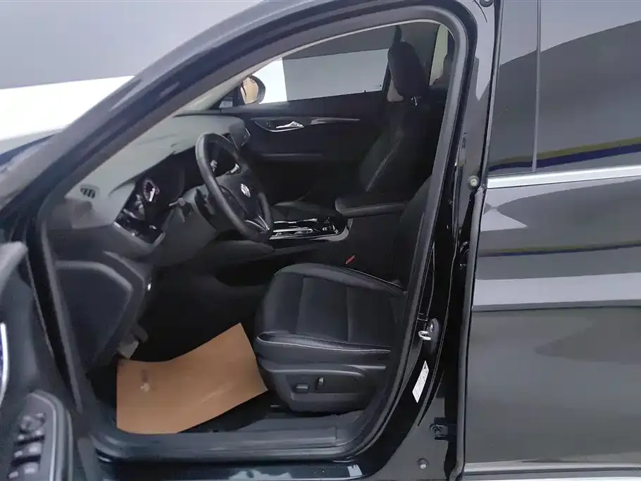 Buick Envision Plus — фото 2