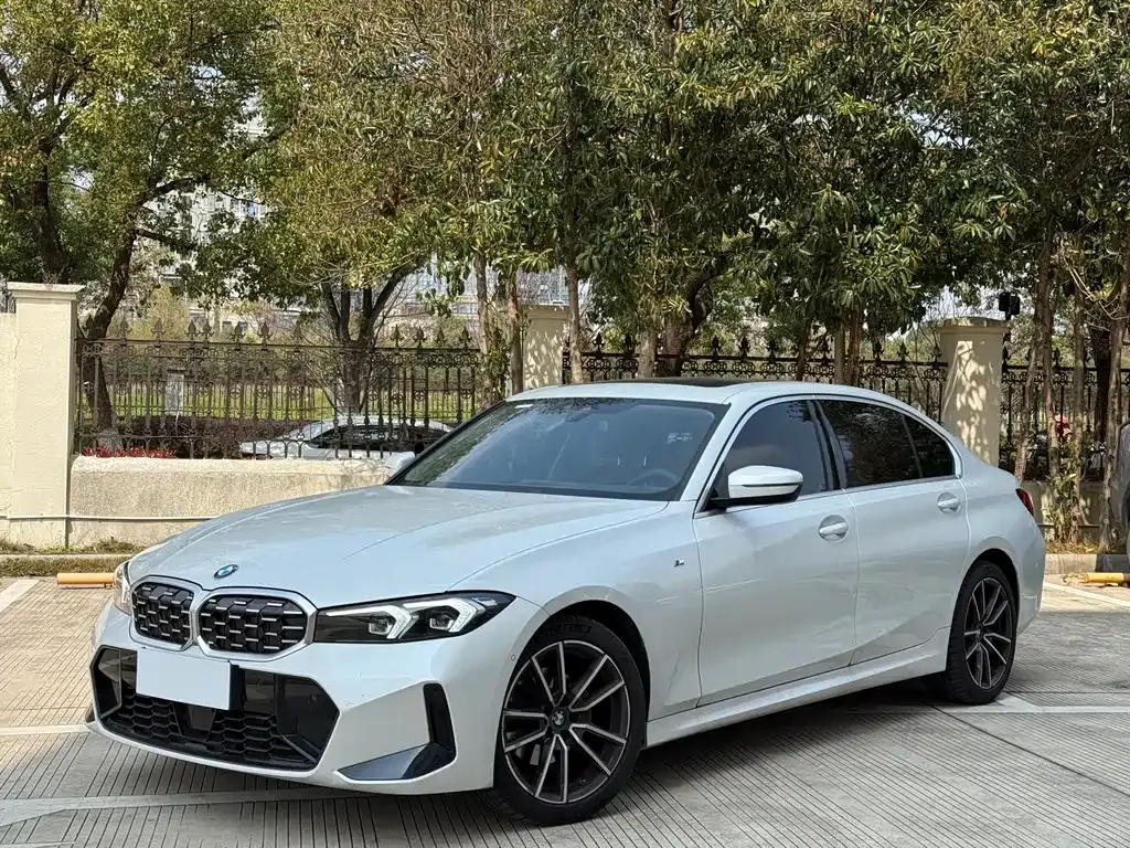 BMW 3 Series — фото 1