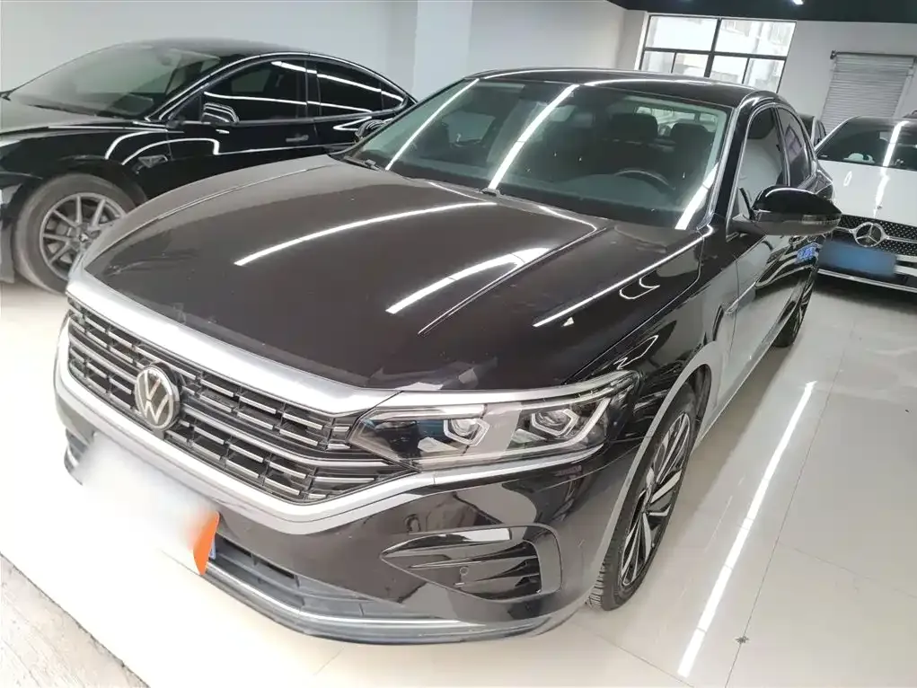Volkswagen Passat 2022 из CN, фото 10