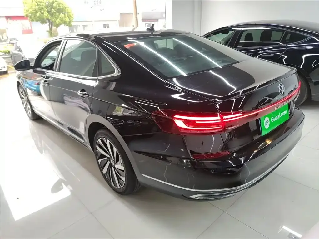 Volkswagen Passat 2022 из CN, фото 8