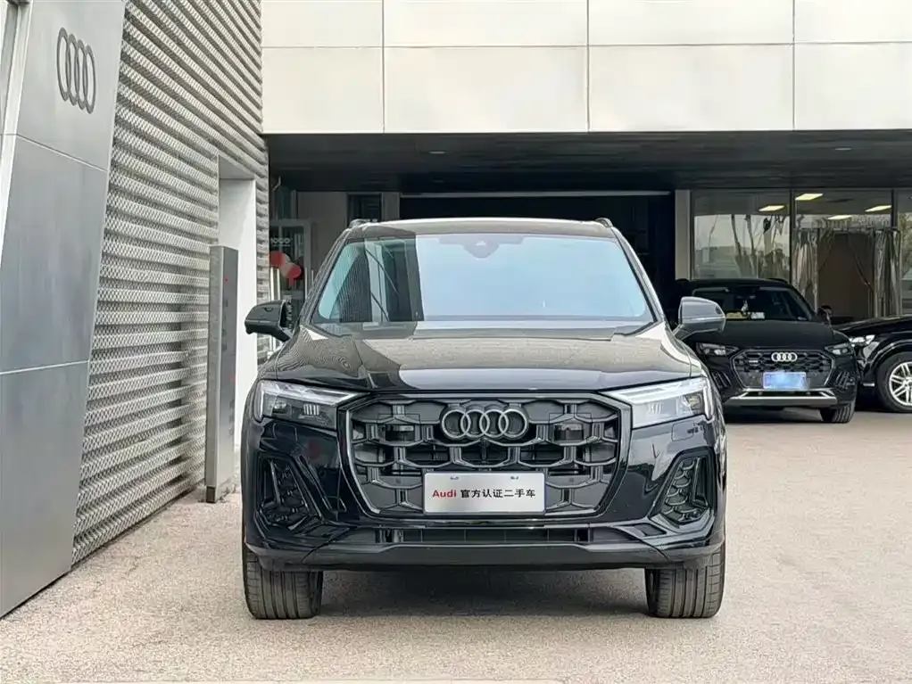 Audi Q7 2026 из CN, фото 4