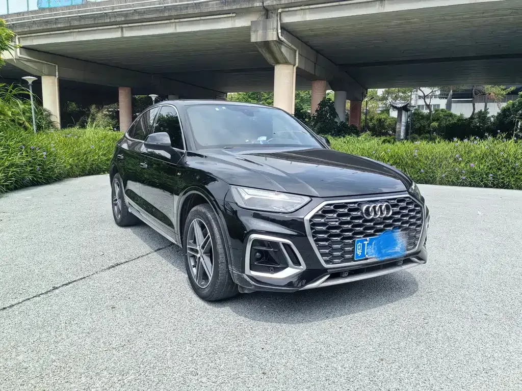 Audi Q5L Sportback — фото 8