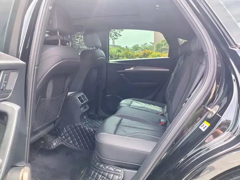 Audi Q5L Sportback — фото 2