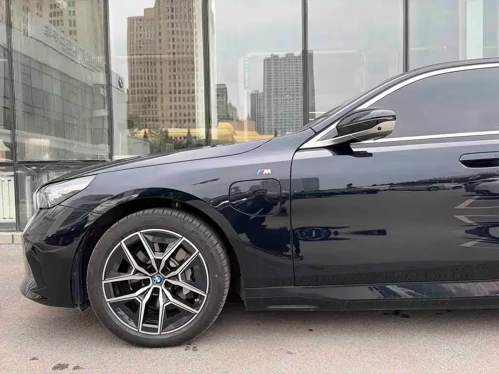 BMW i5 2024 из CN, фото 8